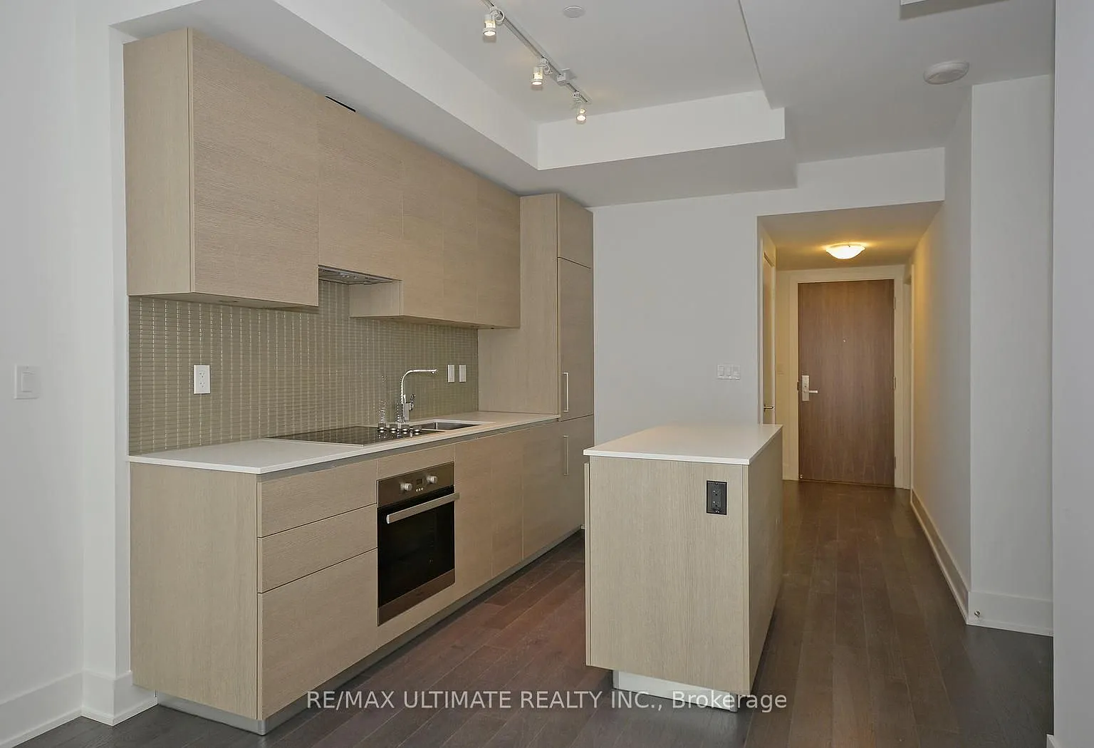 2 bed, $3,100 — Photo 4
