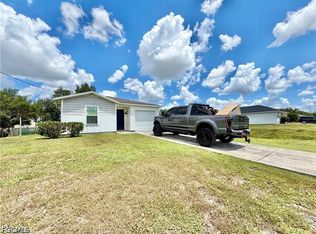 2800 26th St SW, Lehigh Acres, FL 33976