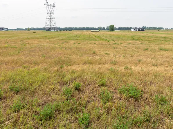 11517 Creek Top Rd, Menoken, ND 58558