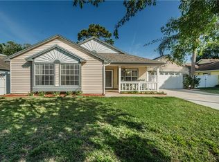 7465 Swan Lake Dr, New Port Richey, FL 34655