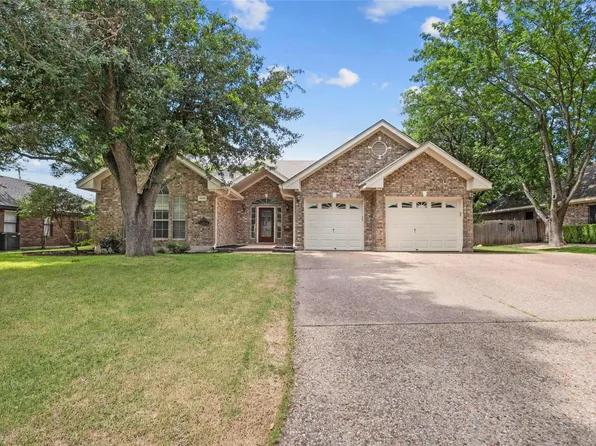 1906 Meadow Ridge Dr, Taylor, TX 76574