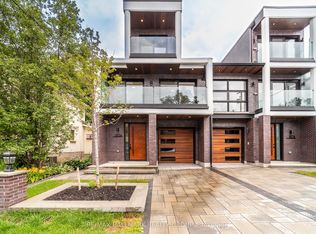 185 Carleton Ave #A, Ottawa, ON K1Y 0J5