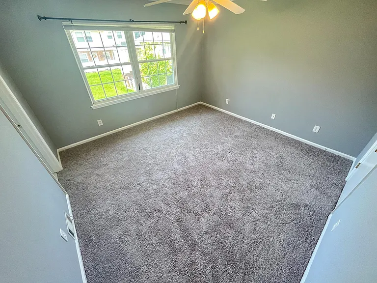 4746 Champion Ct — Photo 21