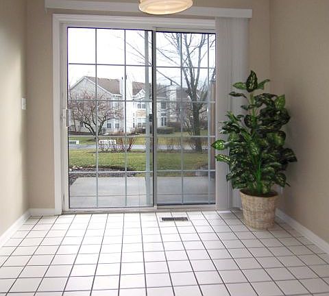 Kitchen Eating Area