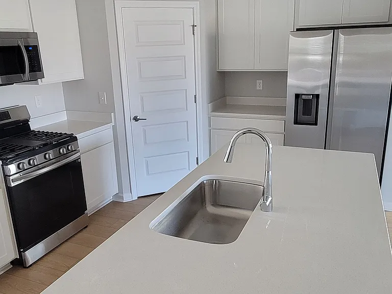 150 Lillian Farms Blvd — Photo 5
