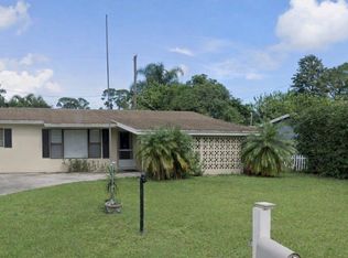2424 1st Pl SW, Vero Beach, FL 32962