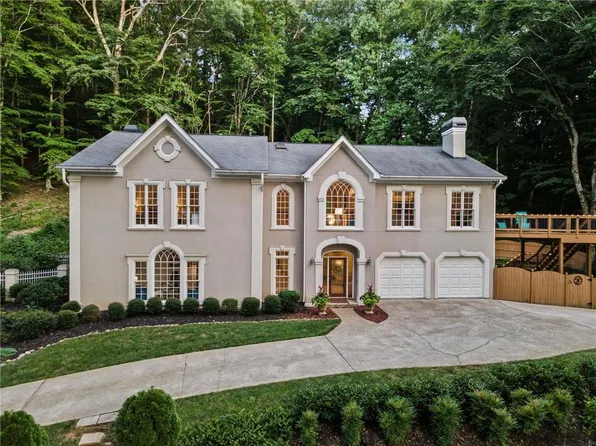 1260 Oakhaven Dr, Roswell, GA 30075