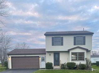 6138 Old Beattie Rd, Lockport, NY 14094