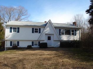 118 Walnut St, Monroe, CT 06468