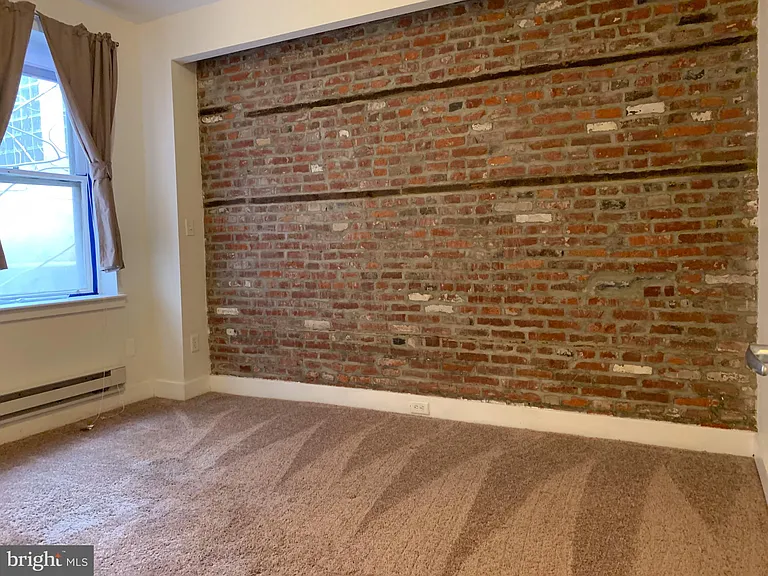 330 S Juniper St #2D — Photo 4