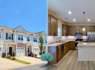 327 Hollenbeck Pl, Greenville, SC 29607