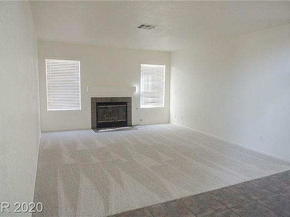 3rd image of 9421 Deer Lodge Ln