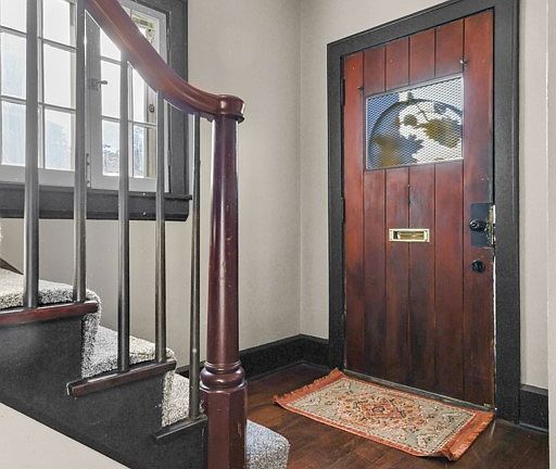 2nd image of 1427 Delia Ave
