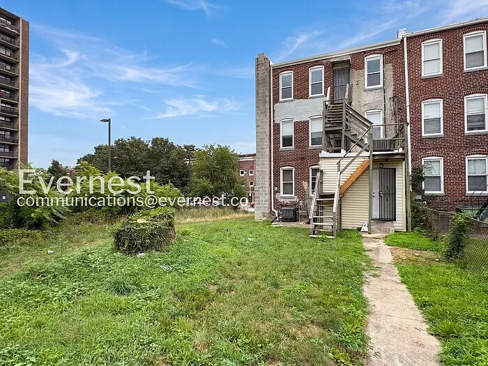 2440 Callow Ave #3 — Photo 16