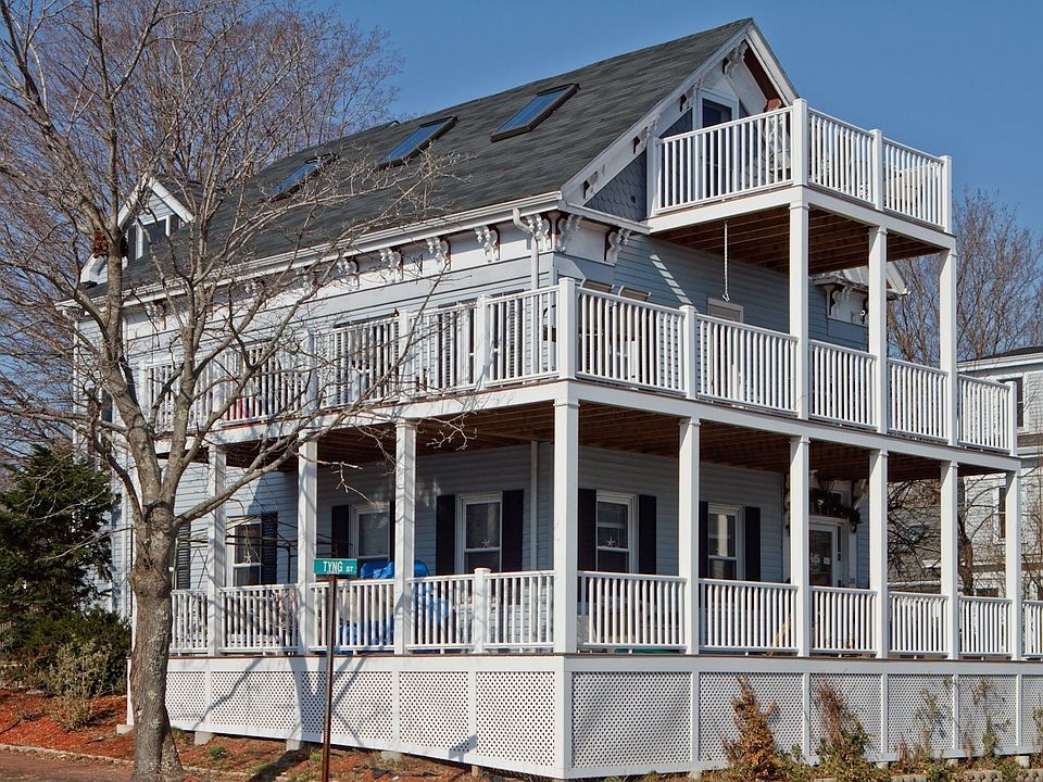 1st image of 243 Merrimac St #B