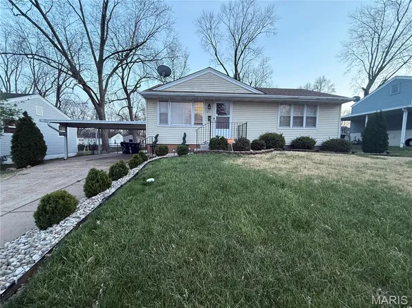 8630 Haltonia Ln, Saint Louis, MO 63134