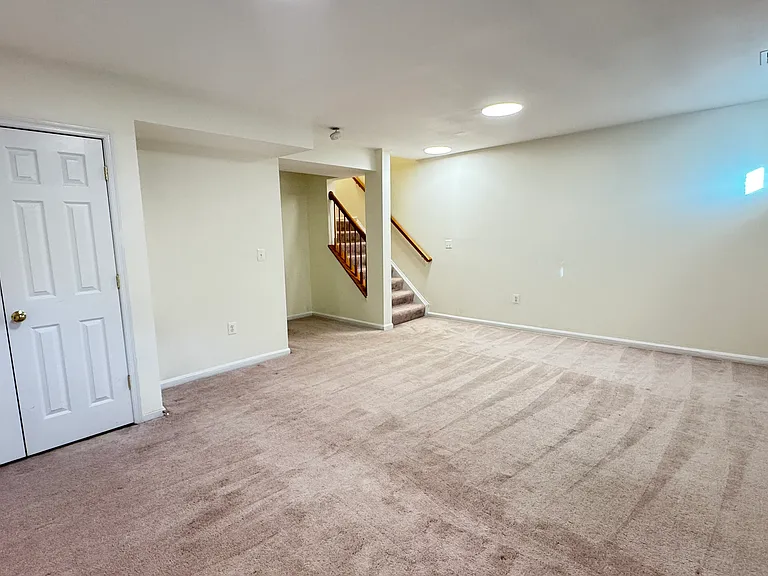 9611 Normanton Way — Photo 25