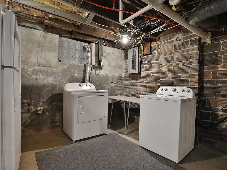248 E Patterson Ave — Photo 15