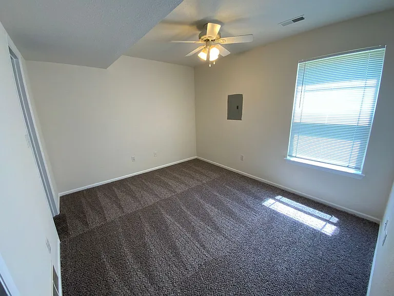 3602 Zinnia Dr — Photo 16