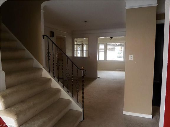 5th image of 436 E 255th St