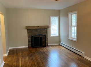 87 Maple St, Williamstown, MA 01267
