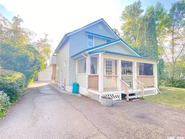 434 2nd STREET, Weyburn, SK S4H 0V5