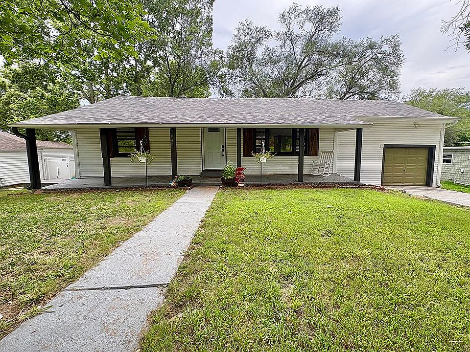 1st image of 7844 Smalley Ave
