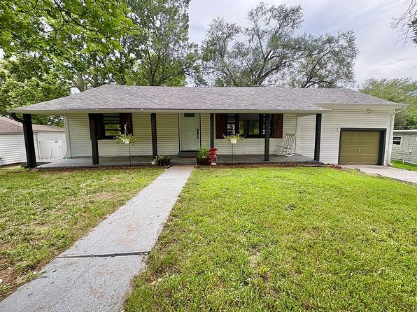 7844 Smalley Ave
