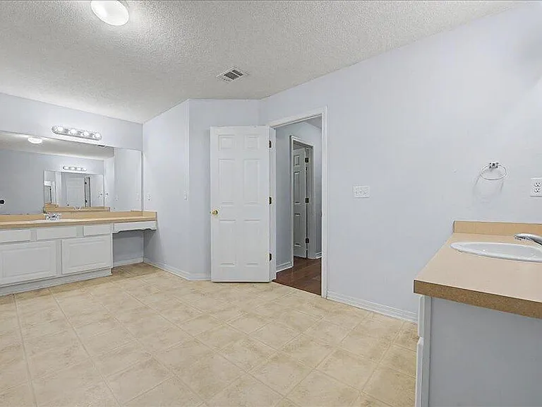 3063 Border Creek Rd — Photo 6