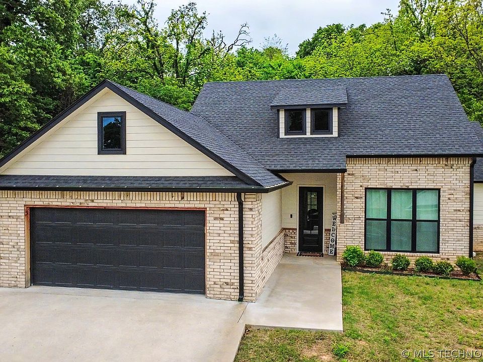 1st image of 840 E Harlan Dr