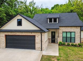 840 E Harlan Dr, Tahlequah, OK 74464