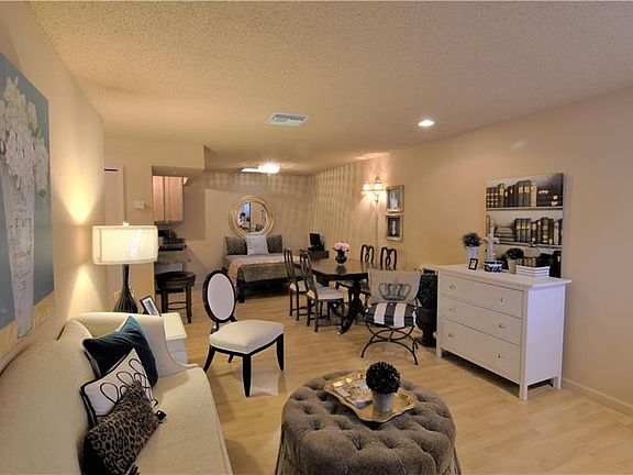 3rd image of 2812 Plaza Terrace Dr #2812