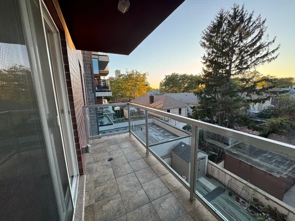 7602 Bay Pkwy #3D, Brooklyn, NY 11214