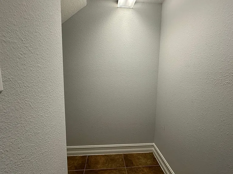 3720 Messina Dr — Photo 8