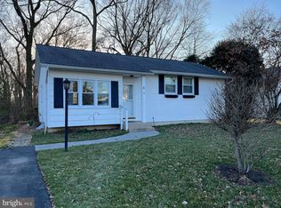 4 Greenfield Ct, Newark, DE 19713