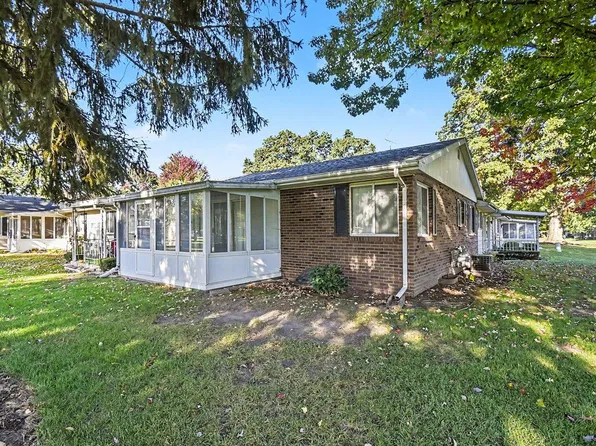 5722 Leisure South Dr SE, Kentwood, MI 49548