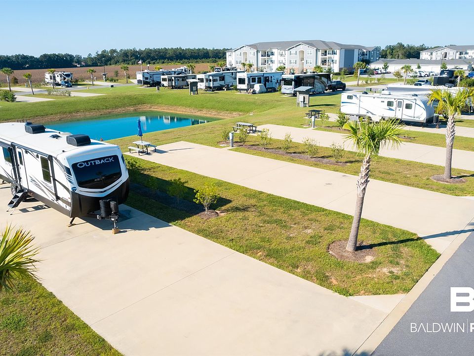 1st image of 728 Vacation Cir