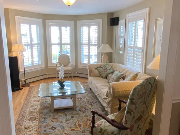 80 Vesper St #1, Portland, ME 04101