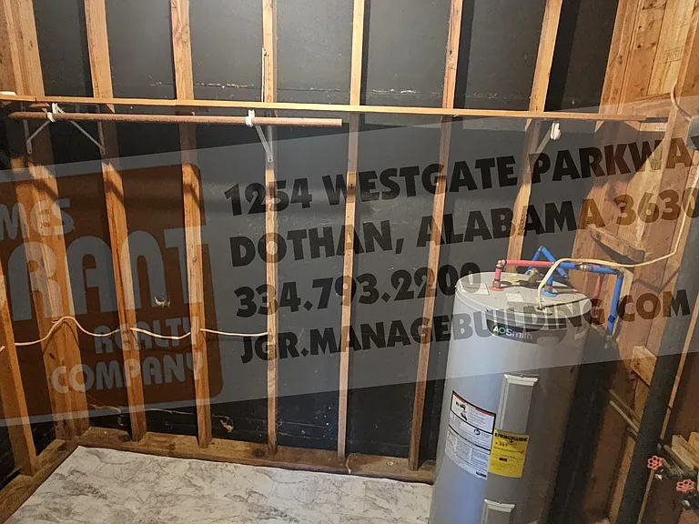 306 Mustang Dr — Photo 11