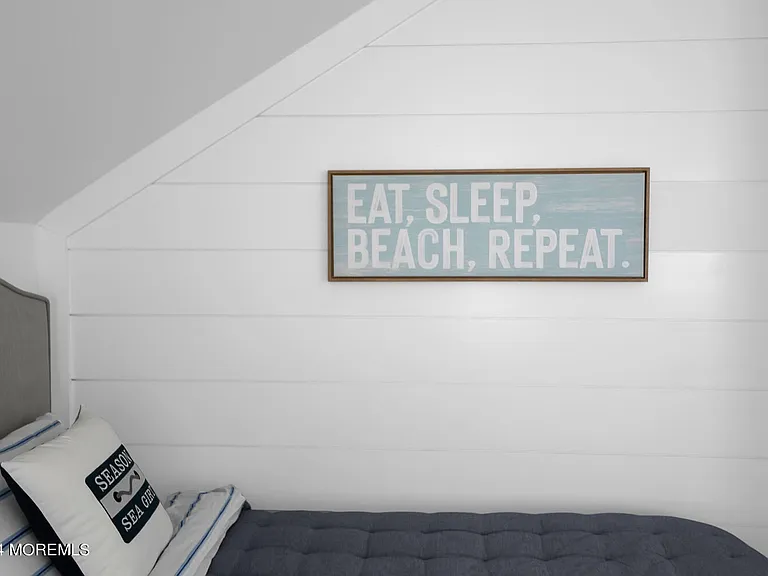 208 Neptune Pl — Photo 36