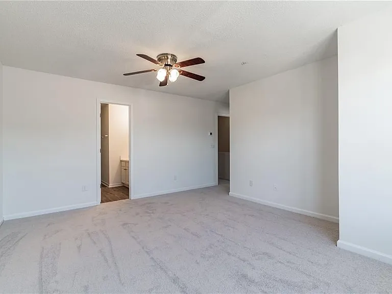 520 Dragonfly Ct — Photo 14