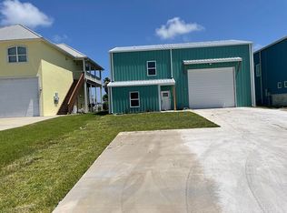 1403 W Maple St, Port O Connor, TX 77982