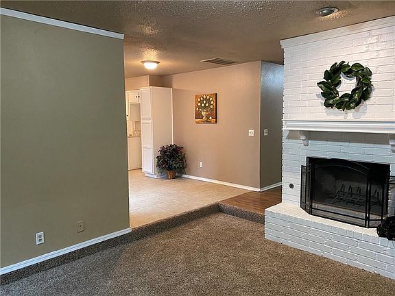 5th image of 2121 Oakvista Cir