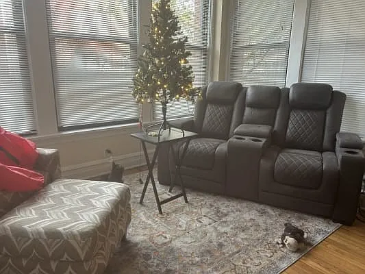 4 bed, 3500 sqft, $4,500 — Photo 3