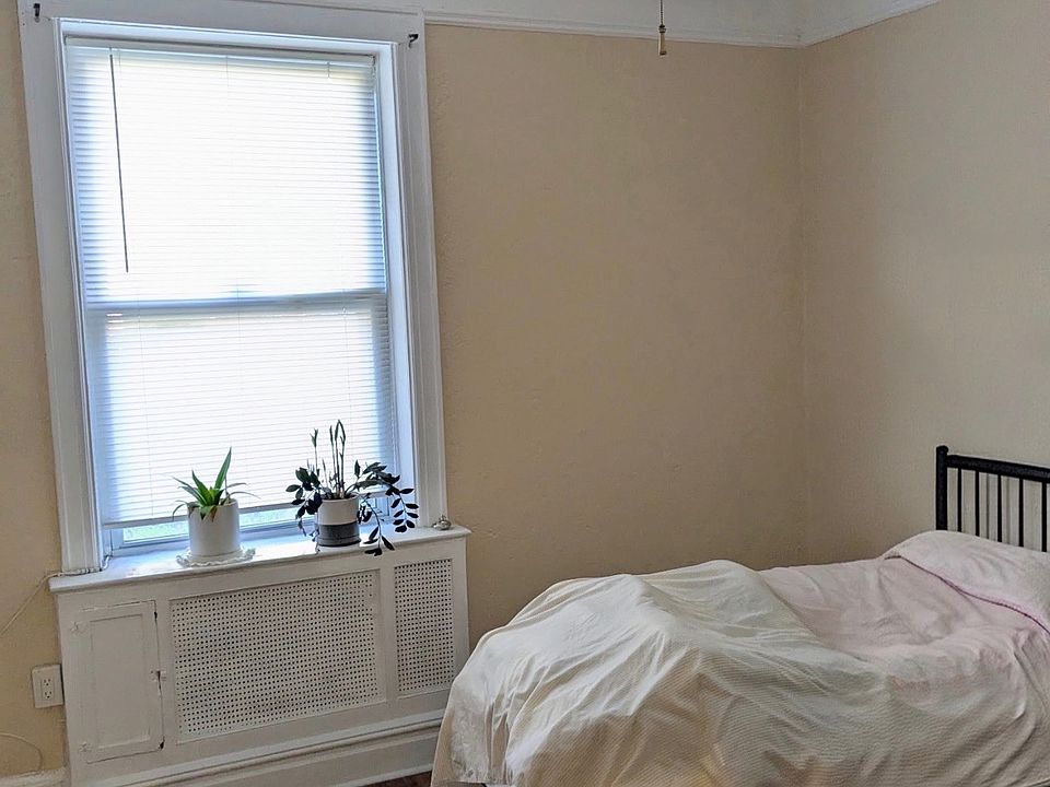 1st image of 6015 Boulevard E #7