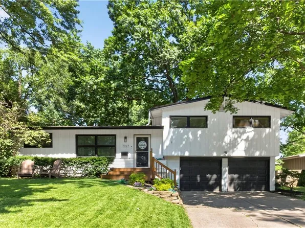 7927 Windsor St, Prairie Village, KS 66208