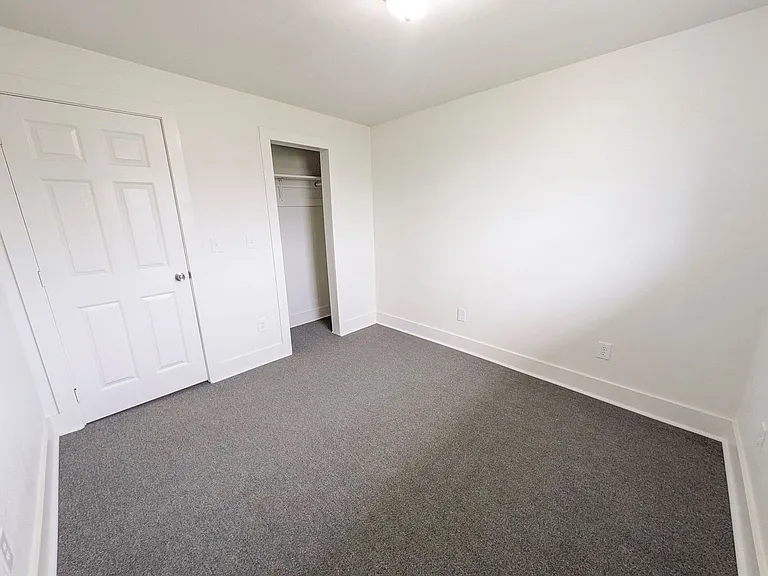 230 Moreland St — Photo 9