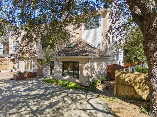 8502 Atlantic Ave #A, Virginia Beach, VA 23451