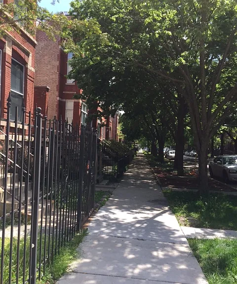 739 S Claremont Ave — Photo 24