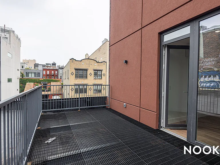 228 N 7th St #380 — Photo 22